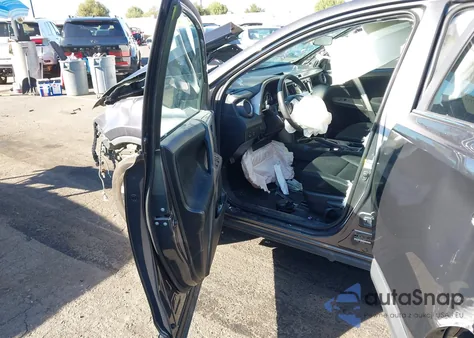 2016 Toyota Rav4 Le z USA, uszkodzony, nr VIN 2T3ZFREV3GW276712